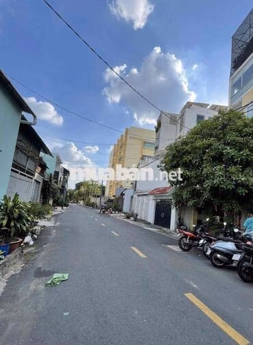 MT Tam Đảo P15 Q10- 4,5x18m-trệt 3 lầu 6PN 5WC-giá 35tr/th