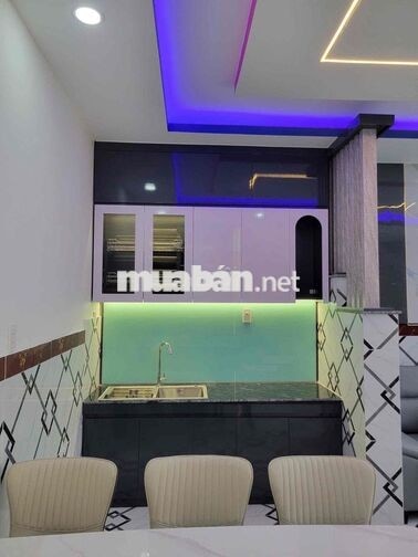 Nhà Cực Xinh Giảm Sâu 2ty499 còn 2ty250 SHR - Hoàn Công Sẵn