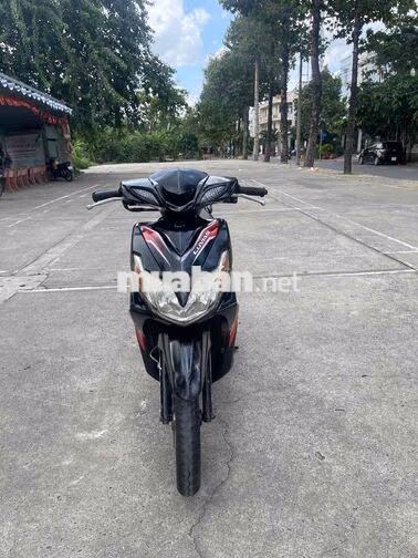 Yamaha Luvias XC Tự động Đen