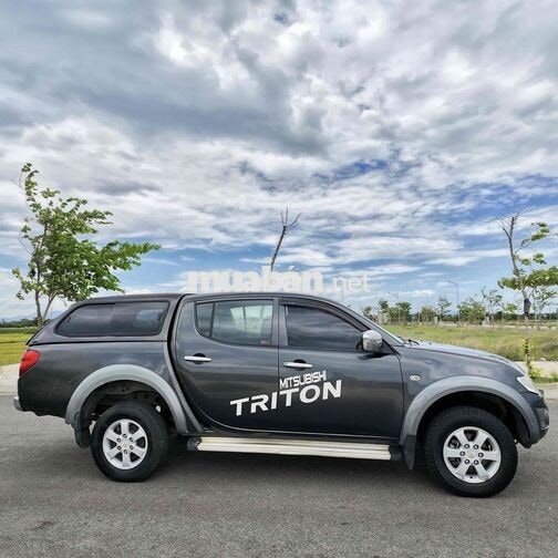 Mitsubishi Triton 2010 Số sàn Xám 5 chỗ