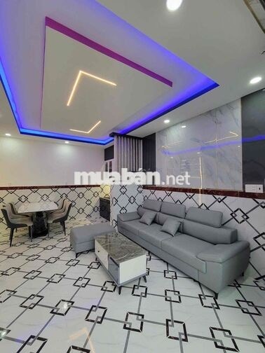 Nhà Cực Xinh Giảm Sâu 2ty499 còn 2ty250 SHR - Hoàn Công Sẵn
