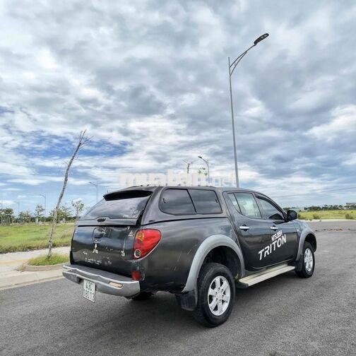 Mitsubishi Triton 2010 Số sàn Xám 5 chỗ