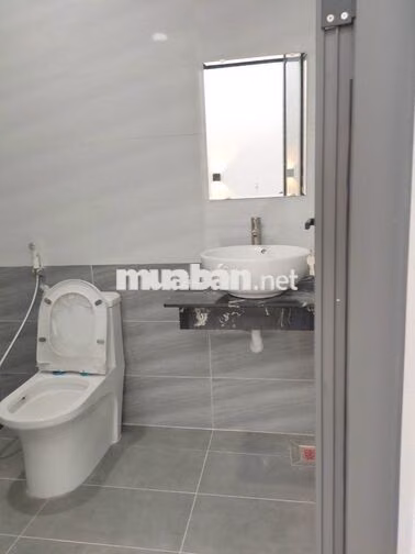 Nhà một trệt 1 lầu đường Đinh Tiên Hoàng