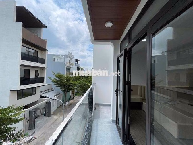 GIÁ THẬT - PHÒNG MỚI XÂY SIÊU XINH GẦN TDTU, RMIT. LOTTE