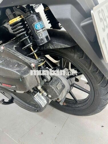 Honda Air Blade Trắng đen Tự động