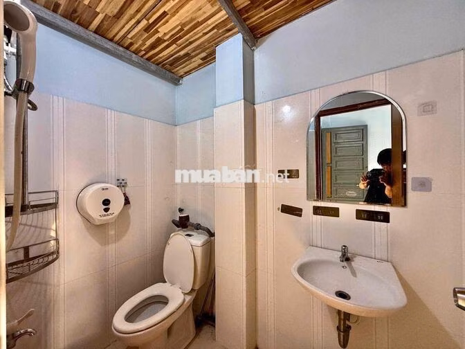 Cho Thuê Căn Hộ Cửa Sổ_Có Lắp Kệ Bếp Rộng 25m2 Ngay Cao Thắng Q10