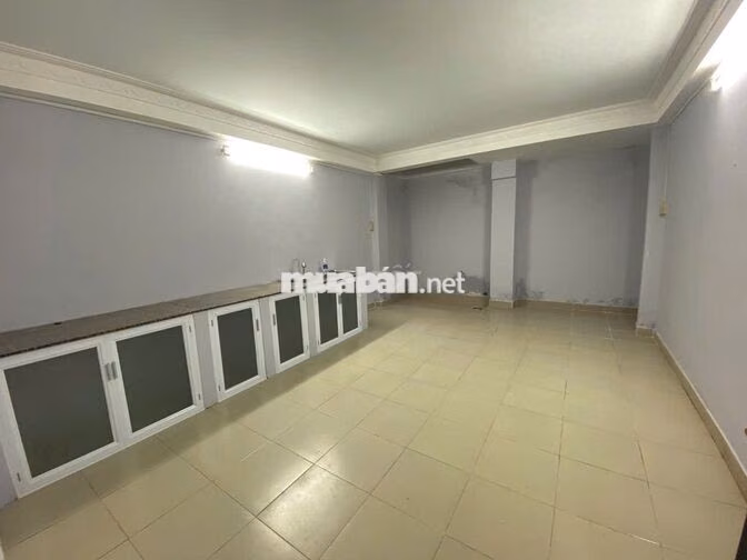 Bán và cho thuê nhà góc 2MT  320m2 ngay cổng Ga T3 – 4 tầng