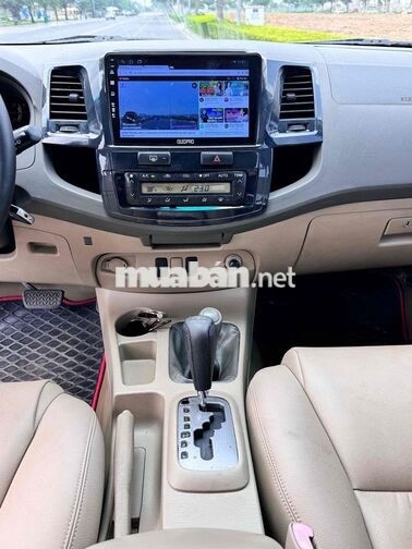 Toyota Fortuner 2011 Xám 7 chỗ