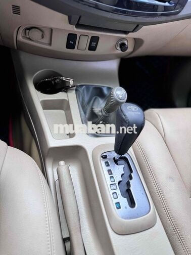 Toyota Fortuner 2011 Xám 7 chỗ