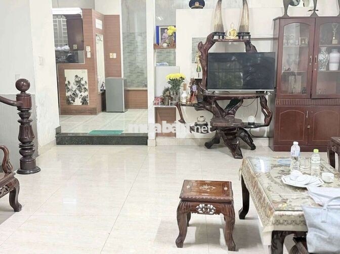 BIỆT THỰ  ĐƯỜNG 17 NGAY NGÃ 4 BÌNH TRIỆU