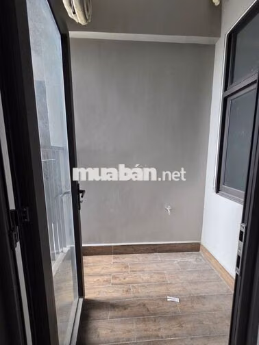 Bán nhanh căn 2PN2WC tại Opal Skyline 65m2 có ban công giá chỉ 2,2 tỷ