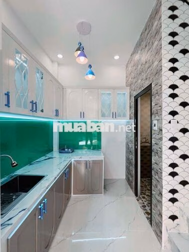 Bán nhà riêng 24m2 hẻm xe hơi, P. Phú Thuận, Q7