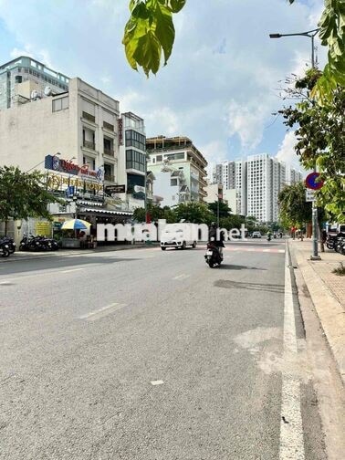 BÁN NHÀ: KHU ẨM THỰC TÔ HIỆU - HOÀ BÌNH .ĐẦM SEN 4M X18M 2 TẦNG BTCT