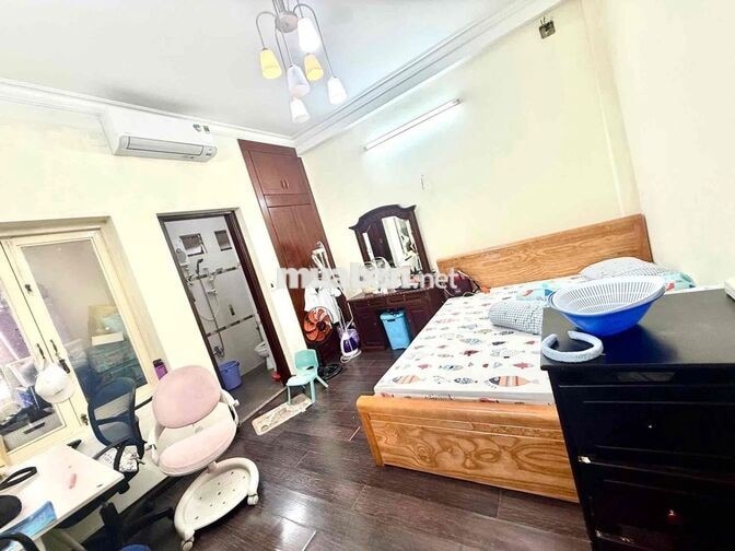 BÁN NHÀ: KHU ẨM THỰC TÔ HIỆU - HOÀ BÌNH .ĐẦM SEN 4M X18M 2 TẦNG BTCT