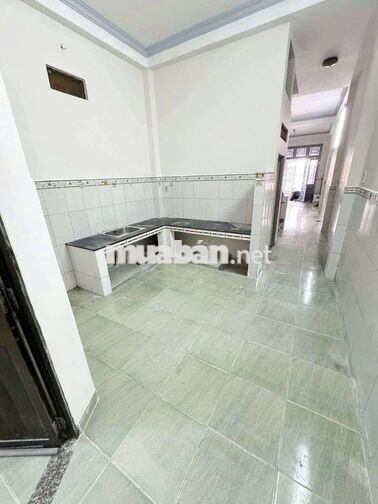 Mặt tiền Hiền Vương. Tân Phú (3p, 3wc). Dtsd 160m2