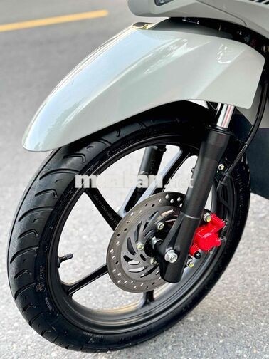 Vision 110i mẫu 2024 Bánh Lớn bản đặc biệt 7.000km