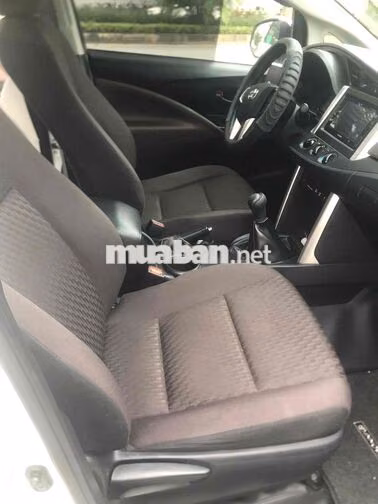 Toyota Innova E 2022 Số sàn Trắng
