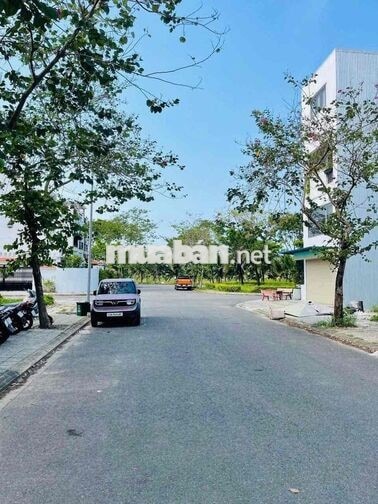 Cho thuê nhà khu FPT Hoà Hải NHS 2pn giá 19tr