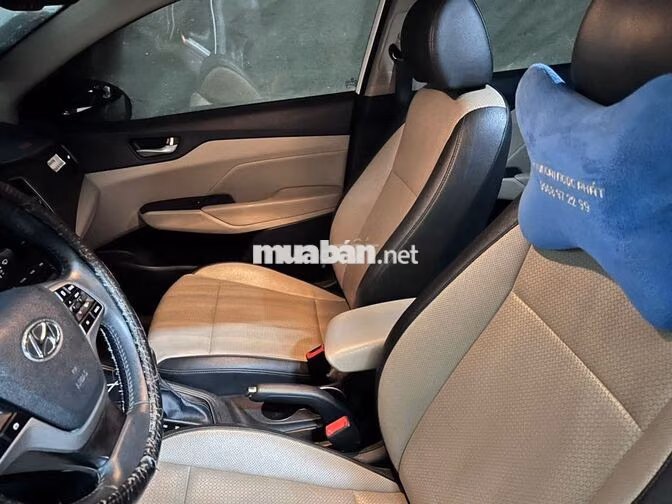 Hyundai Accent Top 2022 Trắng 120k km