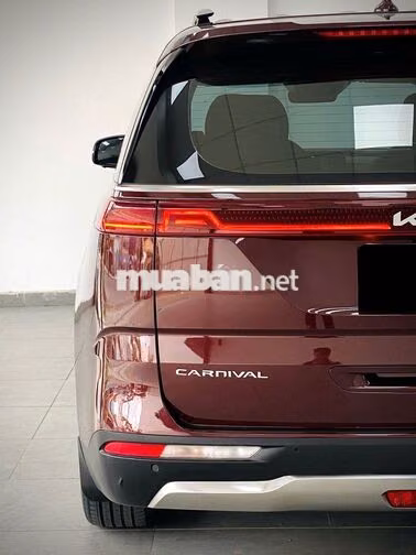 Kia Carnival 2.2D 2023 Đỏ mận 50000 km
