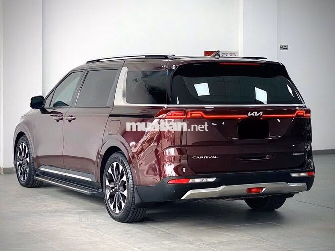 Kia Carnival 2.2D 2023 Đỏ mận 50000 km