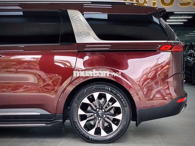 Kia Carnival 2.2D 2023 Đỏ mận 50000 km