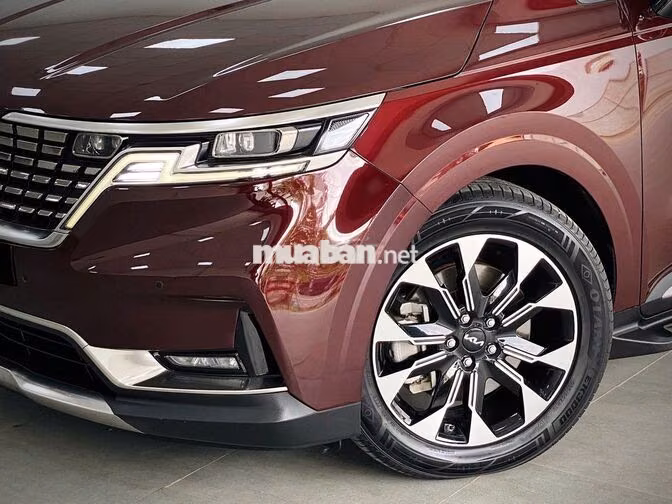 Kia Carnival 2.2D 2023 Đỏ mận 50000 km