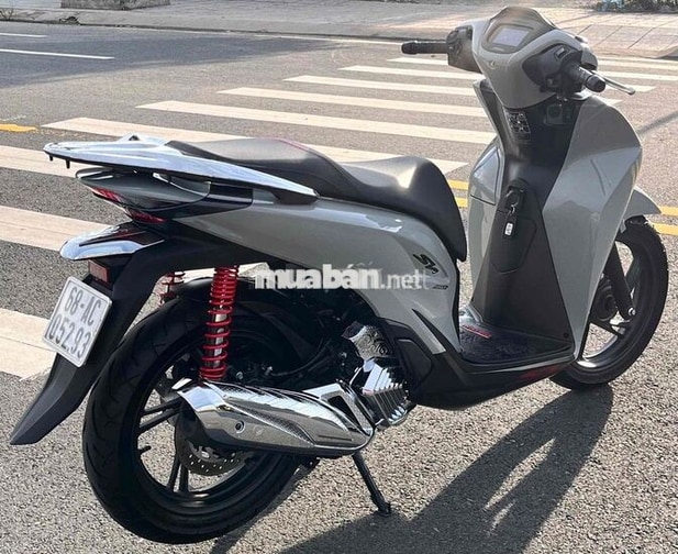Honda SH 160i ABS 2026 Xám 3000km