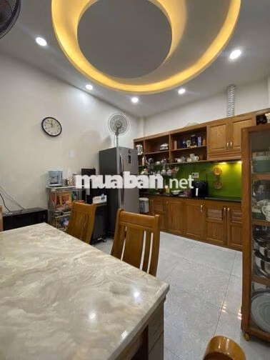 Bán nhà đường Tân Kỳ Tân Quý Dt 52m vuông , 5 tầng,ngang 4, dài 13, gi