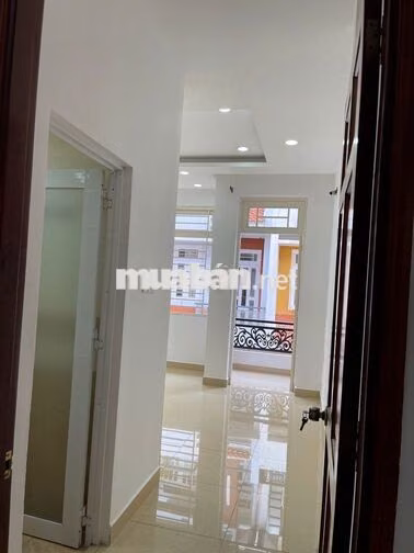 NHÀ PHỐ 5PN 4WC - KDC HỒNG ĐÀO - GẦN VẠN PHÚC CITY, THỦ ĐỨC