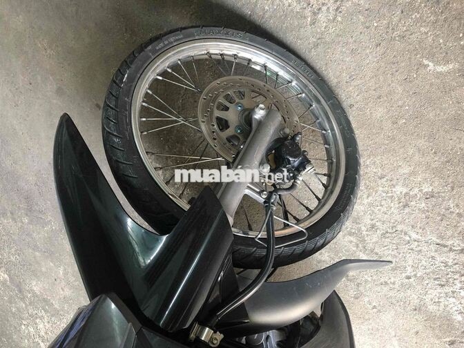 Yamaha Sirius Đen