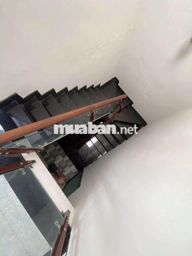 Bán nhà đường Tân Kỳ Tân Quý Dt 52m vuông , 5 tầng,ngang 4, dài 13, gi
