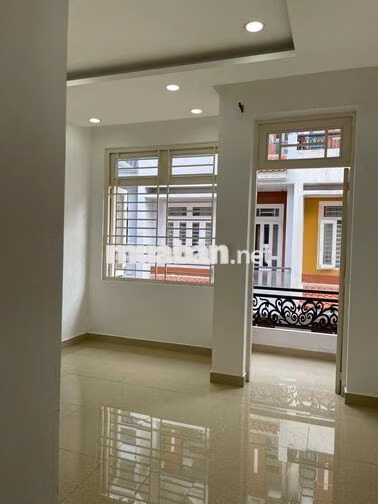 NHÀ PHỐ 5PN 4WC - KDC HỒNG ĐÀO - GẦN VẠN PHÚC CITY, THỦ ĐỨC
