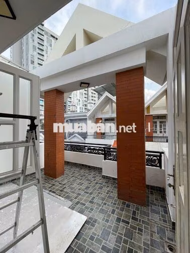 NHÀ PHỐ 5PN 4WC - KDC HỒNG ĐÀO - GẦN VẠN PHÚC CITY, THỦ ĐỨC