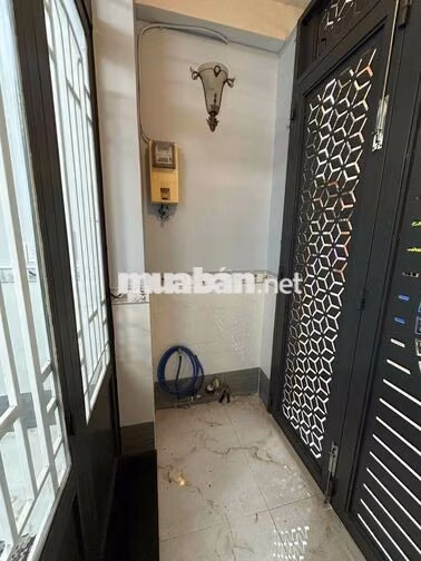 Cho thuê nhà để ở gia đình có 4 phòng ngủ 4 nhà vệ sinh