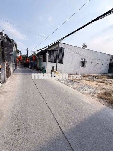 Đất 8x28m, Sổ 222m2, Vị Trí Đẹp Đg 5m Thông Gần Chợ Thới Tứ
