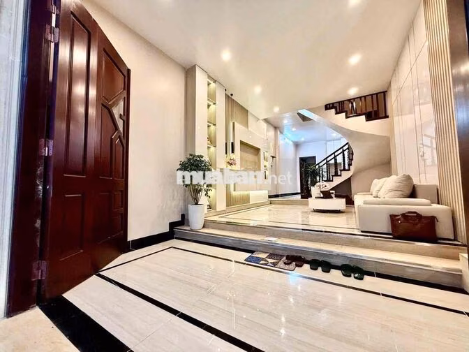 Gần phố Tân mai 38m2 x4T giá nhỉnh 7 tỷ sổ CC ngõ thông tứ tung 2 thoá