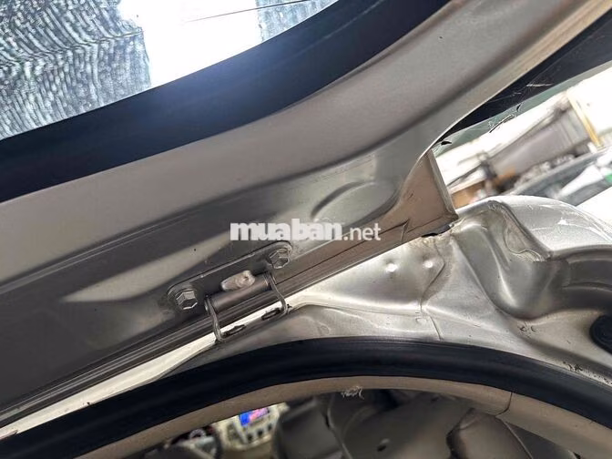 Toyota Innova AT Bạc Tự động 8 chỗ đời 2014