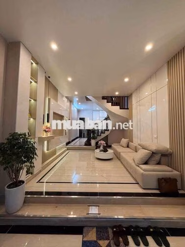 Gần phố Tân mai 38m2 x4T giá nhỉnh 7 tỷ sổ CC ngõ thông tứ tung 2 thoá