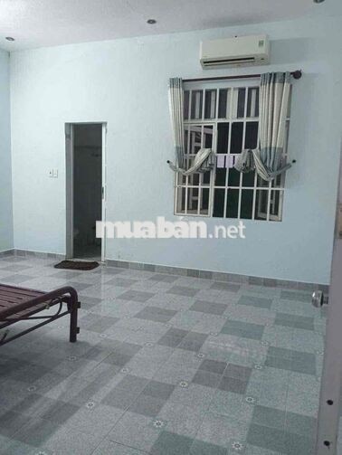 NHÀ TL50 NGAY CHỢ ĐƯỜNG 3PN SẴN 1 MÁY LẠNH