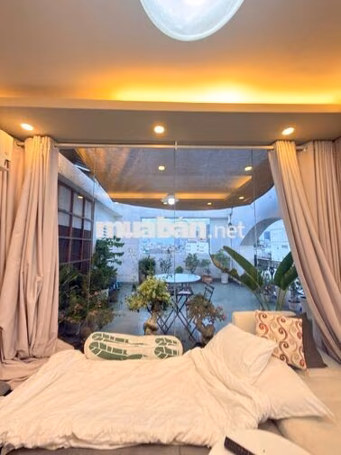 CHO THUÊ PENHOUSE QUẬN 1 _KHÔNG GIAN SỐNG ĐẲNG CẤP GIỮA TRUNG TÂM !
