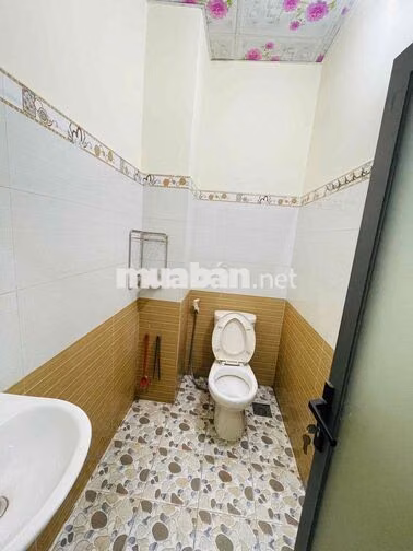 Cho thuê nhà nguyên căn mặt tiền Hiệp Thành 13