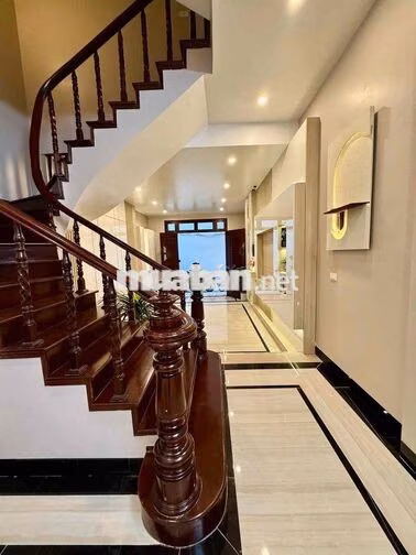 Gần phố Tân mai 38m2 x4T giá nhỉnh 7 tỷ sổ CC ngõ thông tứ tung 2 thoá