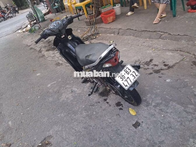 Yamaha Si (Sirius) Fi 2013 ng rin, có giao lưu xe