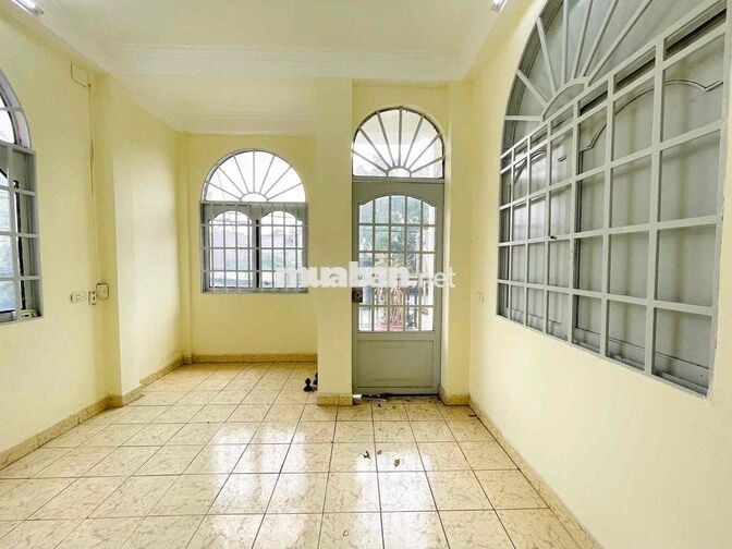Cho thuê nhà nguyên căn mặt tiền Hiệp Thành 13