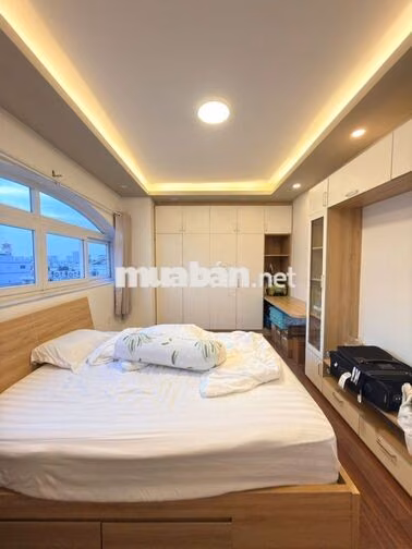 CHO THUÊ PENHOUSE QUẬN 1 _KHÔNG GIAN SỐNG ĐẲNG CẤP GIỮA TRUNG TÂM !
