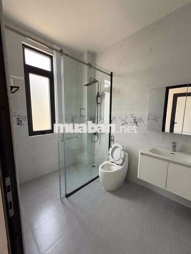 Cho thuê Villa - Nội thất đầy đủ - Ngay Vinhomes Saigon Park