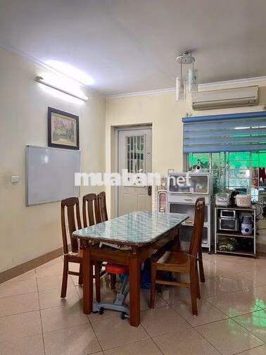 Chủ Nhà Chuyển Xuống Biệt Thự Gửi Bán CC Bắc LInh Đàm 82m 