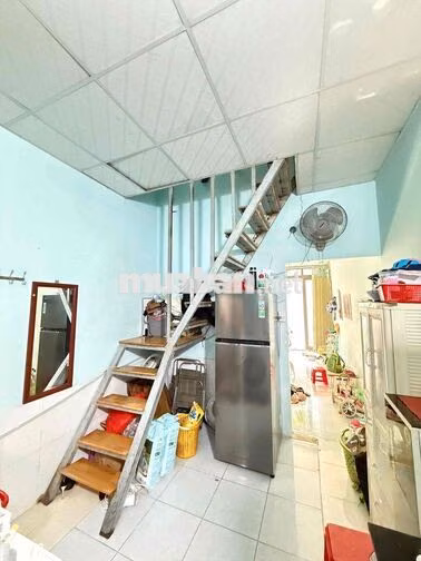 Nhà Ngay Chợ Thạnh Xuân 3.1x10m 1 lầu đường 7m thông
