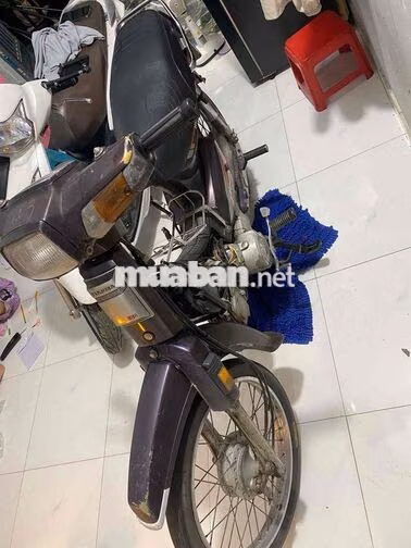 Honda Dream Nâu